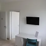 Blu Vacanze Oda ve Kahvaltı Torre Lapillo