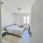 Blu Vacanze Oda ve Kahvaltı Torre Lapillo