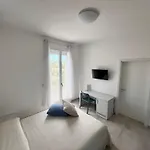 Blu Vacanze Oda ve Kahvaltı Torre Lapillo