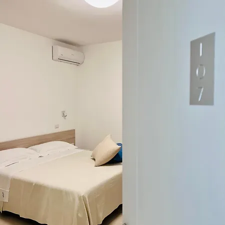 Blu Vacanze Bed & Breakfast Torre Lapillo