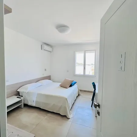 Blu Vacanze Bed & Breakfast Torre Lapillo